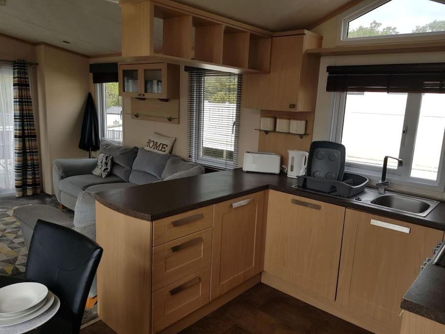 Home From Home Cosy Caravan Bembridge Exterior foto